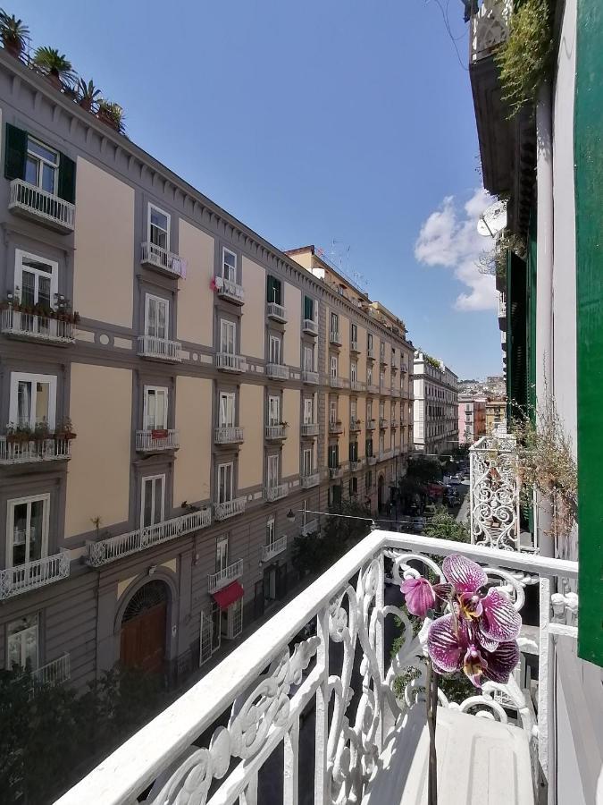 B&B Una Finestra Sul Duomo Naples Exterior photo